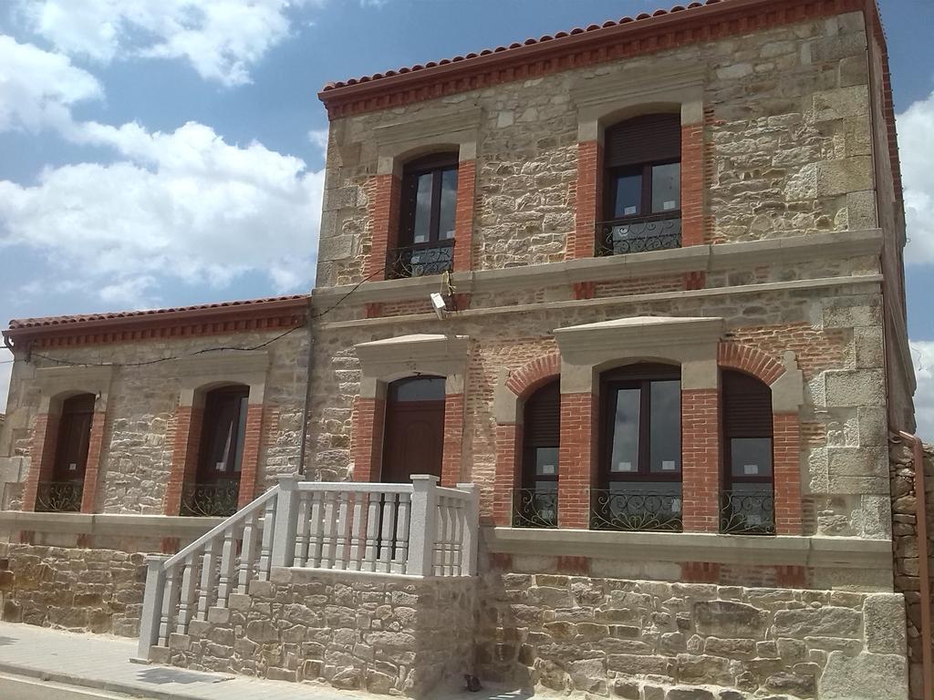 El Pilar De Don Gregorio Guest House Pereruela Bagian luar foto